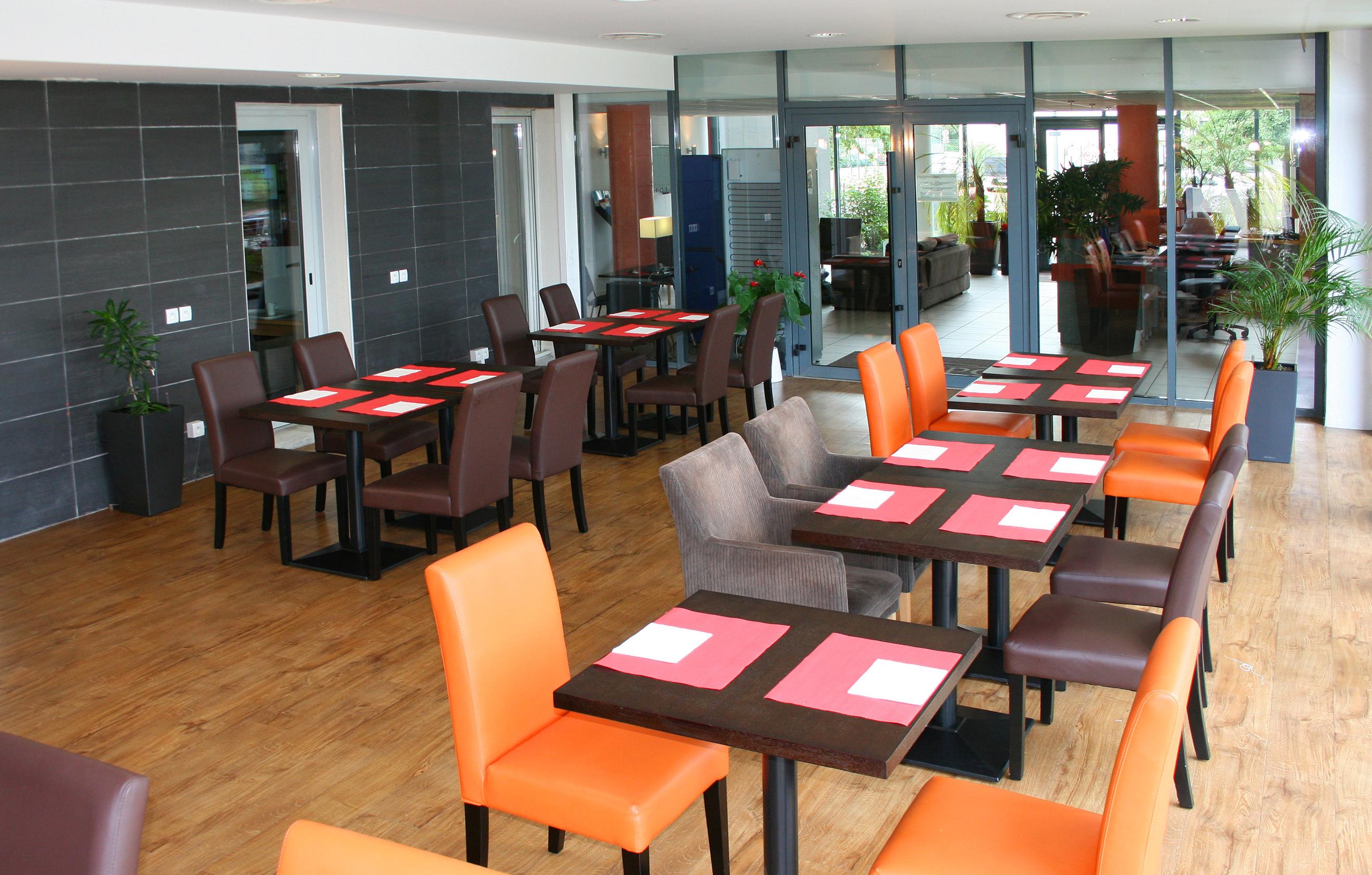 Appart'Hotel Odalys City - Bioparc Lyon Est Лион Екстериор снимка