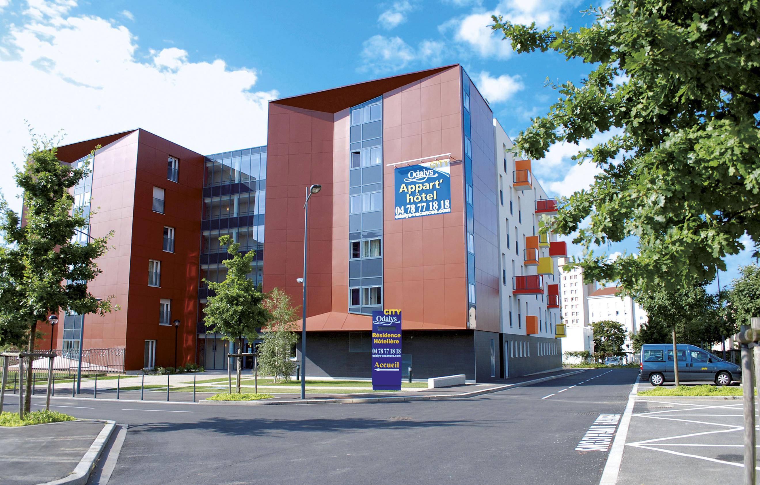 Appart'Hotel Odalys City - Bioparc Lyon Est Лион Екстериор снимка