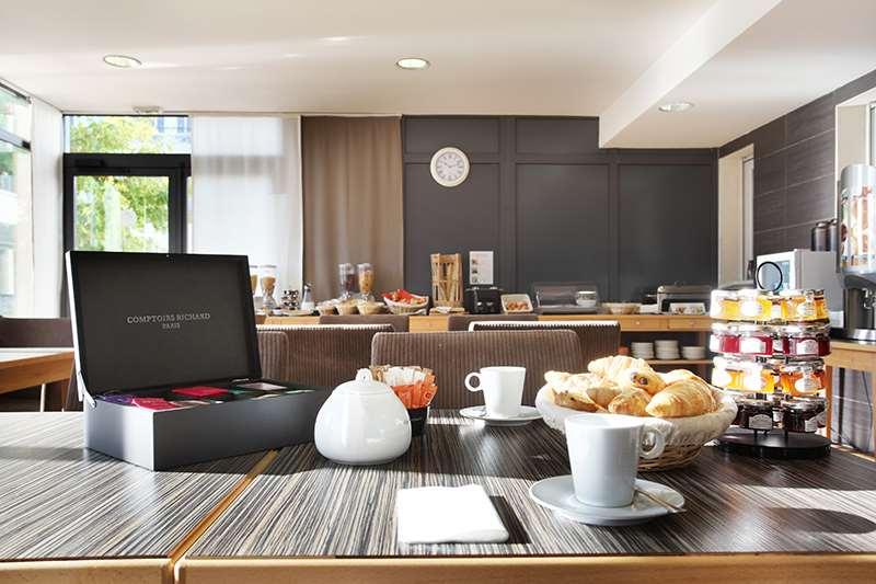 Appart'Hotel Odalys City - Bioparc Lyon Est Лион Ресторант снимка