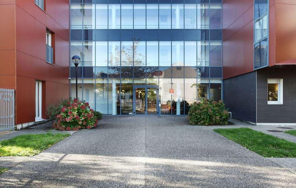 Appart'Hotel Odalys City - Bioparc Lyon Est Лион Екстериор снимка