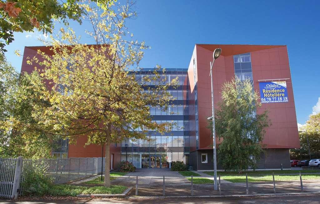 Appart'Hotel Odalys City - Bioparc Lyon Est Лион Екстериор снимка