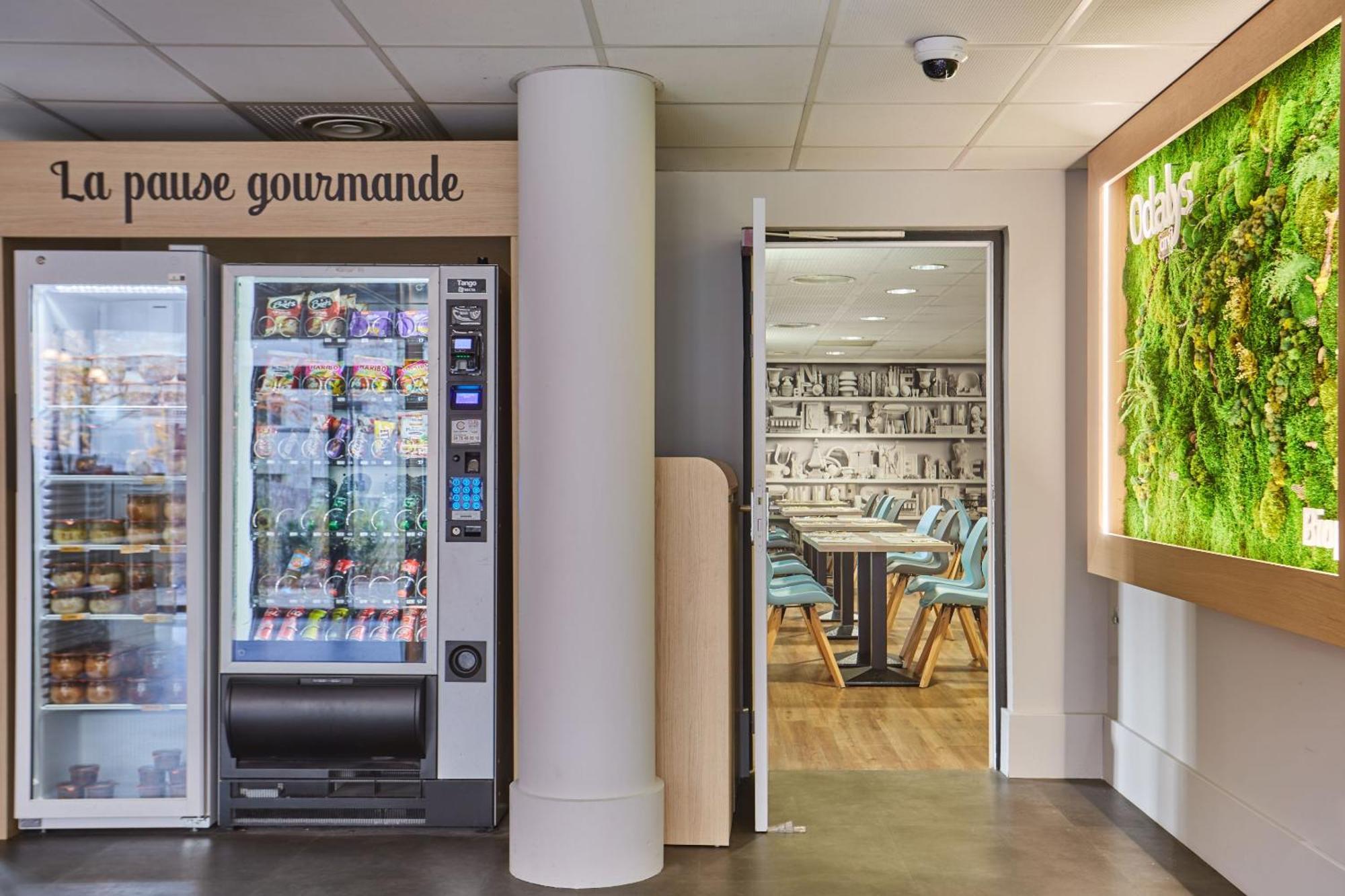 Appart'Hotel Odalys City - Bioparc Lyon Est Лион Екстериор снимка