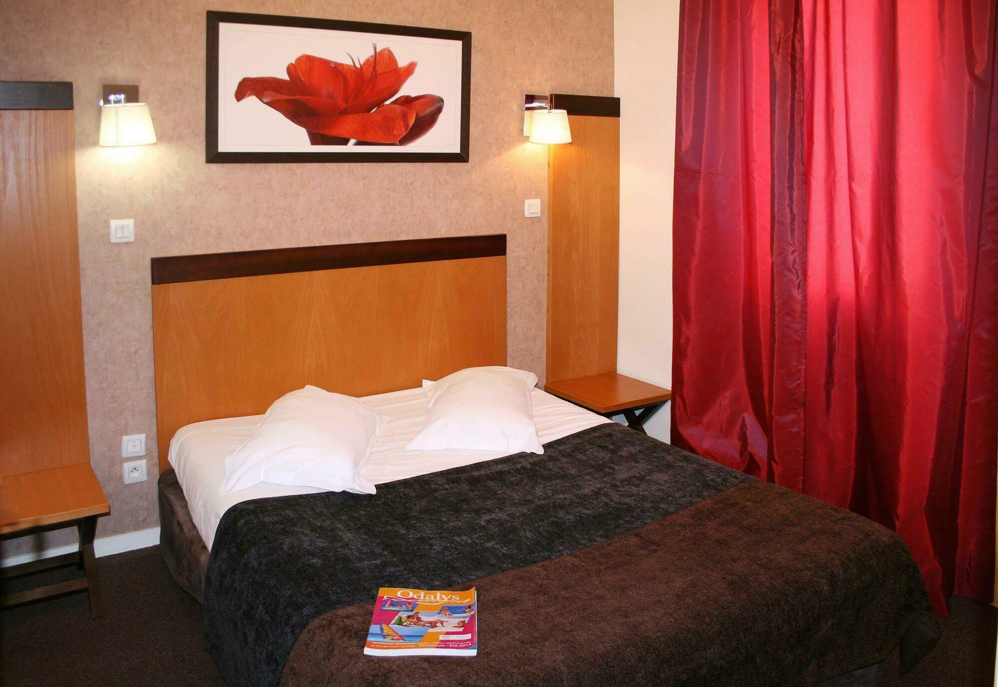Appart'Hotel Odalys City - Bioparc Lyon Est Лион Екстериор снимка